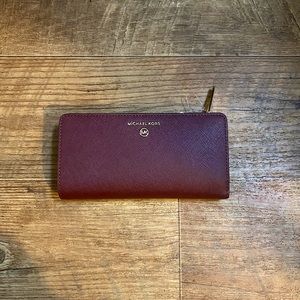 Micheal Kors wallet